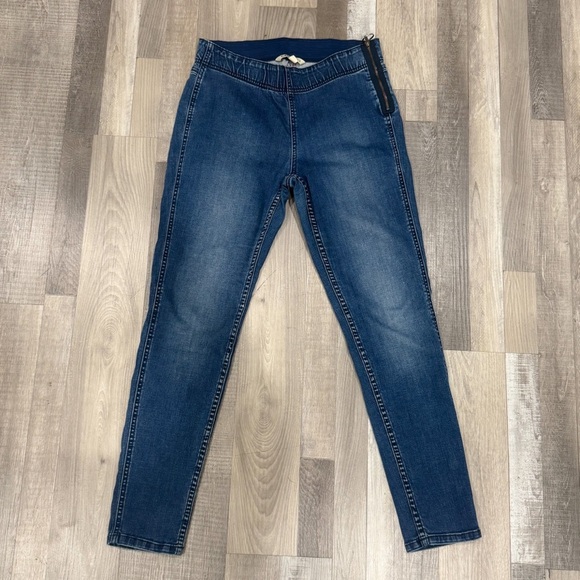 CAbi jeans side zip elastic waist skinny jean ❤️ - Picture 2 of 7